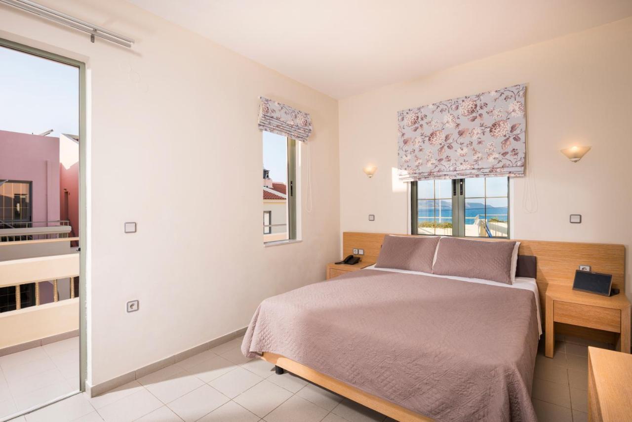 קליבס Mistrali Suites & Apartments מראה חיצוני תמונה
