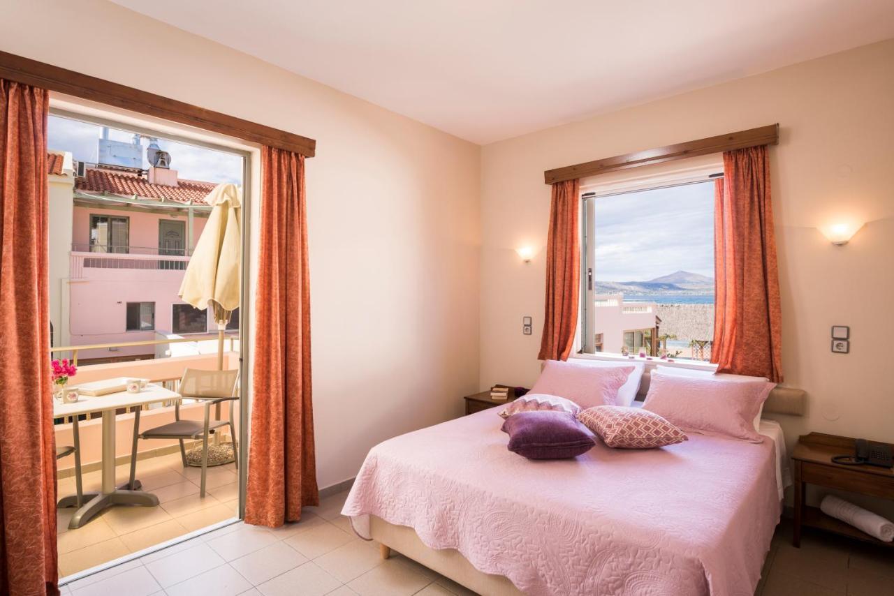 קליבס Mistrali Suites & Apartments מראה חיצוני תמונה